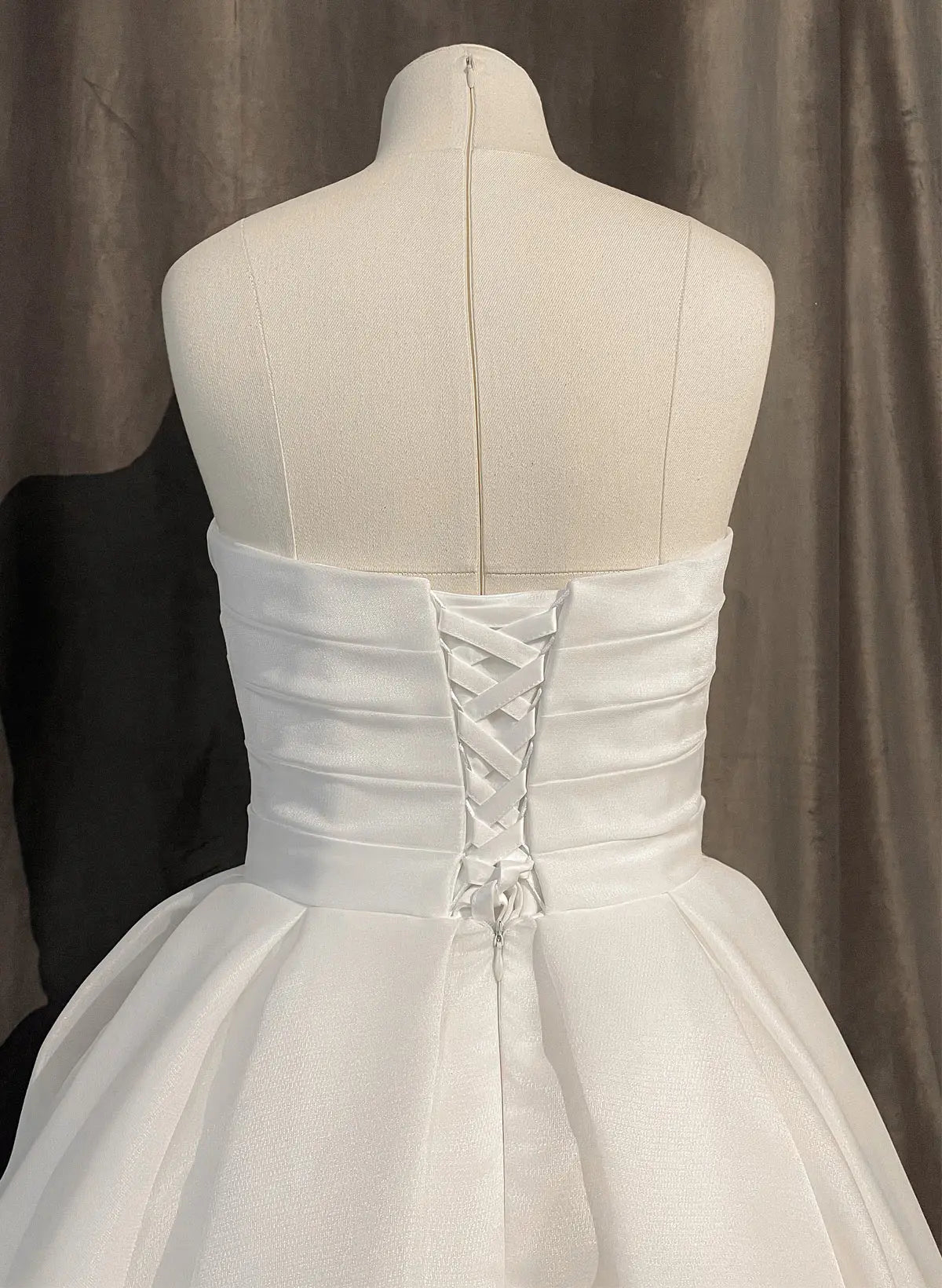 Elegant Pleated Sweetheart A-Line Ankle-Length Satin/Tulle Wedding Dresses