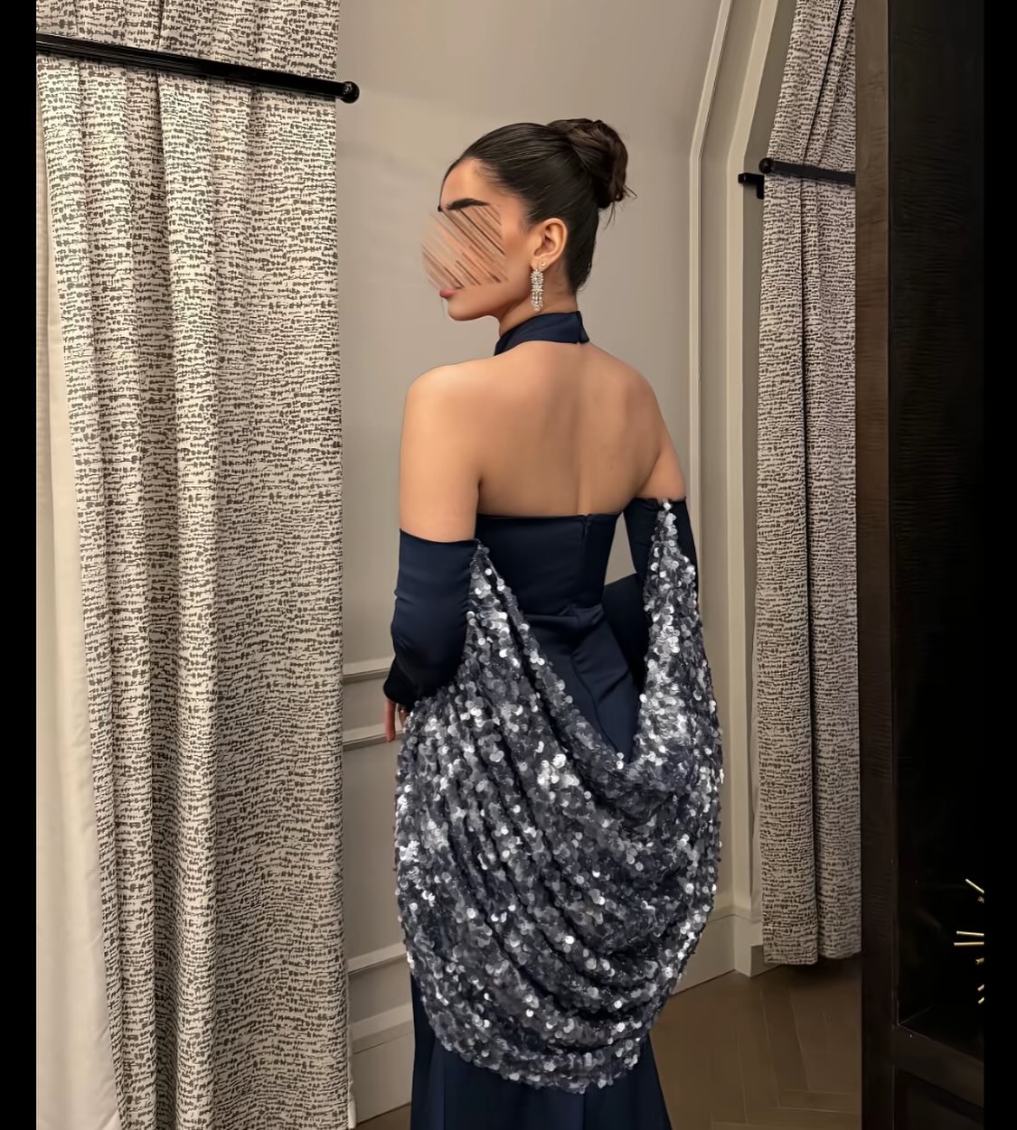 Blue Halter Mermaid Detachabl Long Sleeve Shawl Sequins Evening Dress