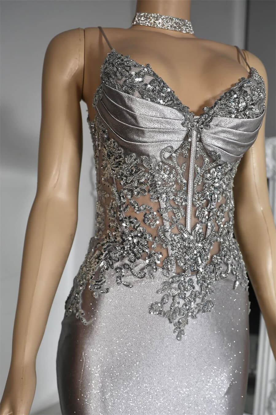 Spaghetti-Straps Silver Sleeveless Mermaid Prom Dresses Sweetheart With Sequins Zipper Back