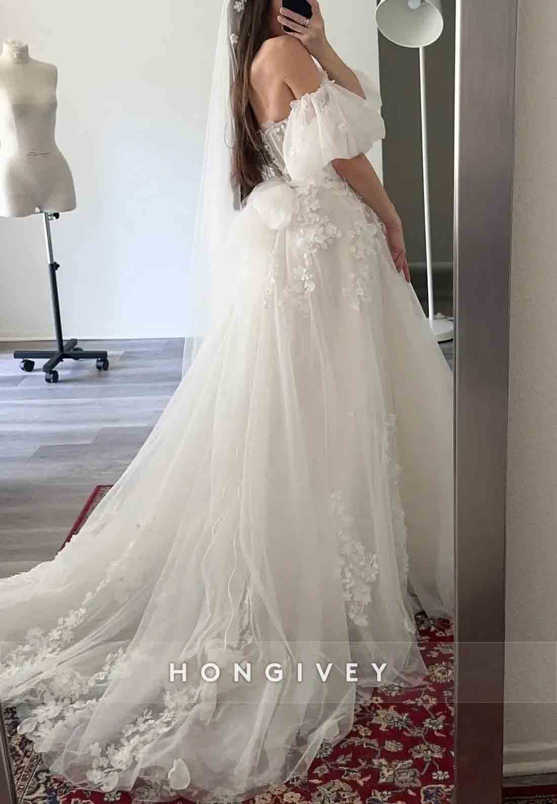 Lace 3D Floral A-Line Wedding Dress With Puff Sleeves Sweetheart Neck