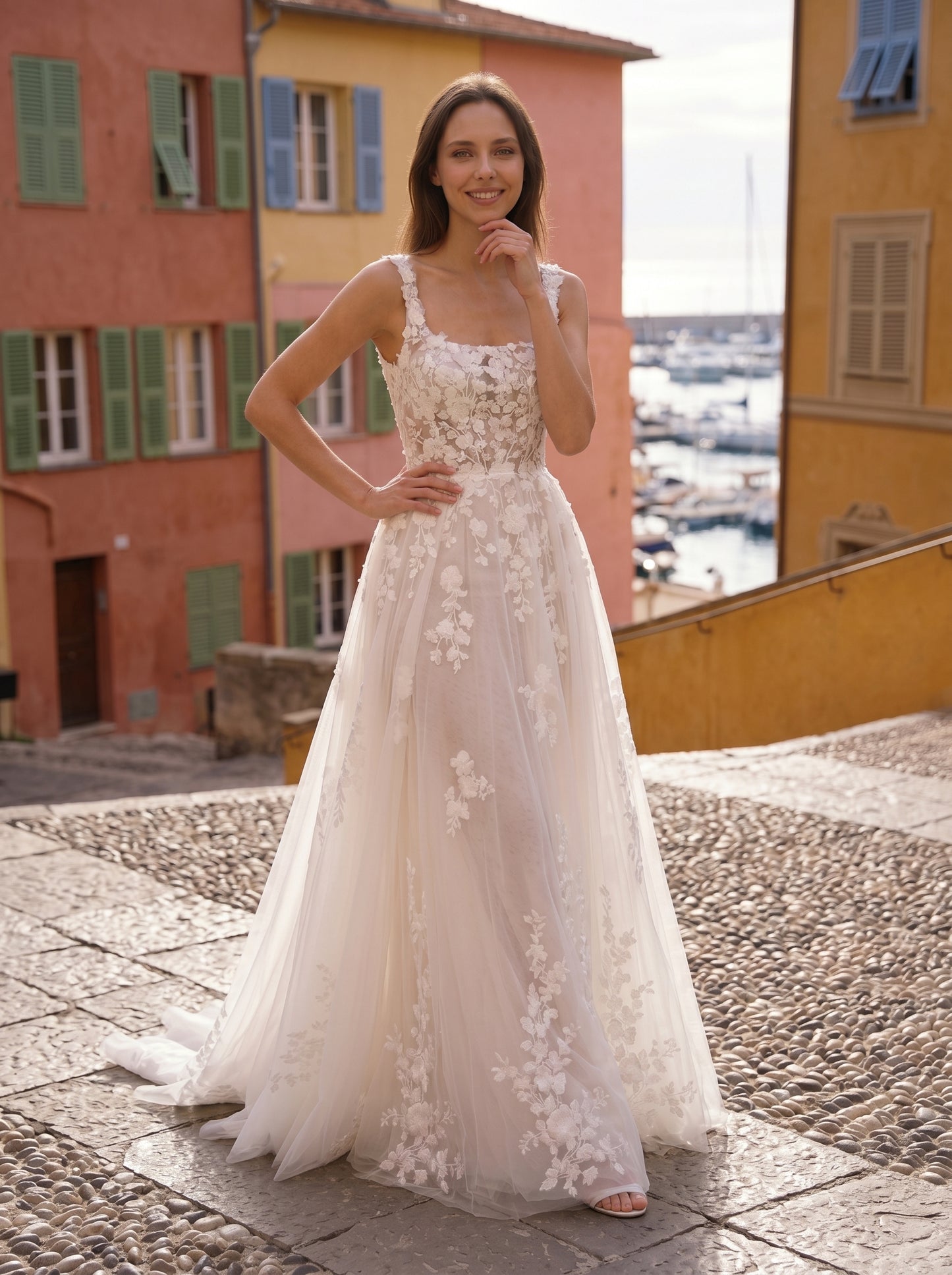 Applique Spaghetti Straps Sleeveless A-Line Wedding Dress