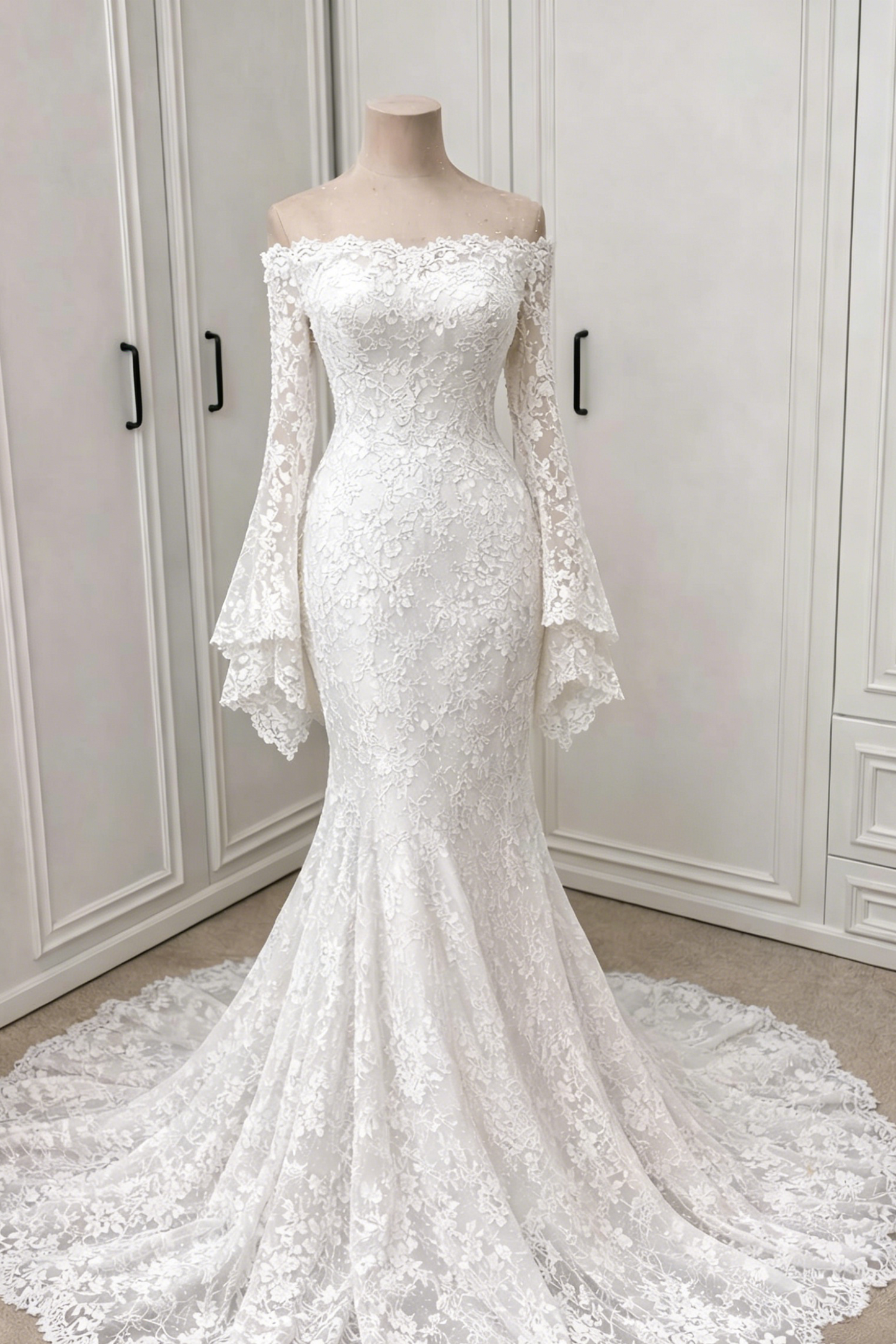 Elegant Off the Shoulder Lace Long Sleeve Mermaid Floor-Length Wedding Dress