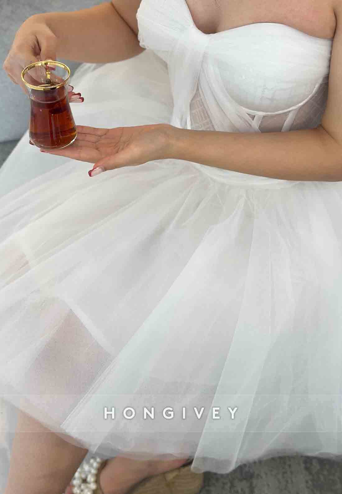 Organza Strapless Sleeveless Princess Short Wedding Dresses