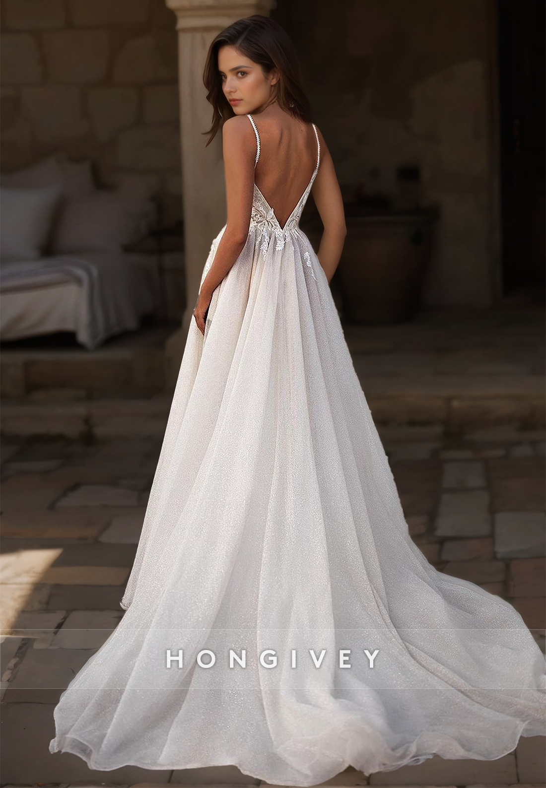 Sexy Tulle A-Line V-Neck Spaghetti Straps Backless Appliques Train Wedding Dress