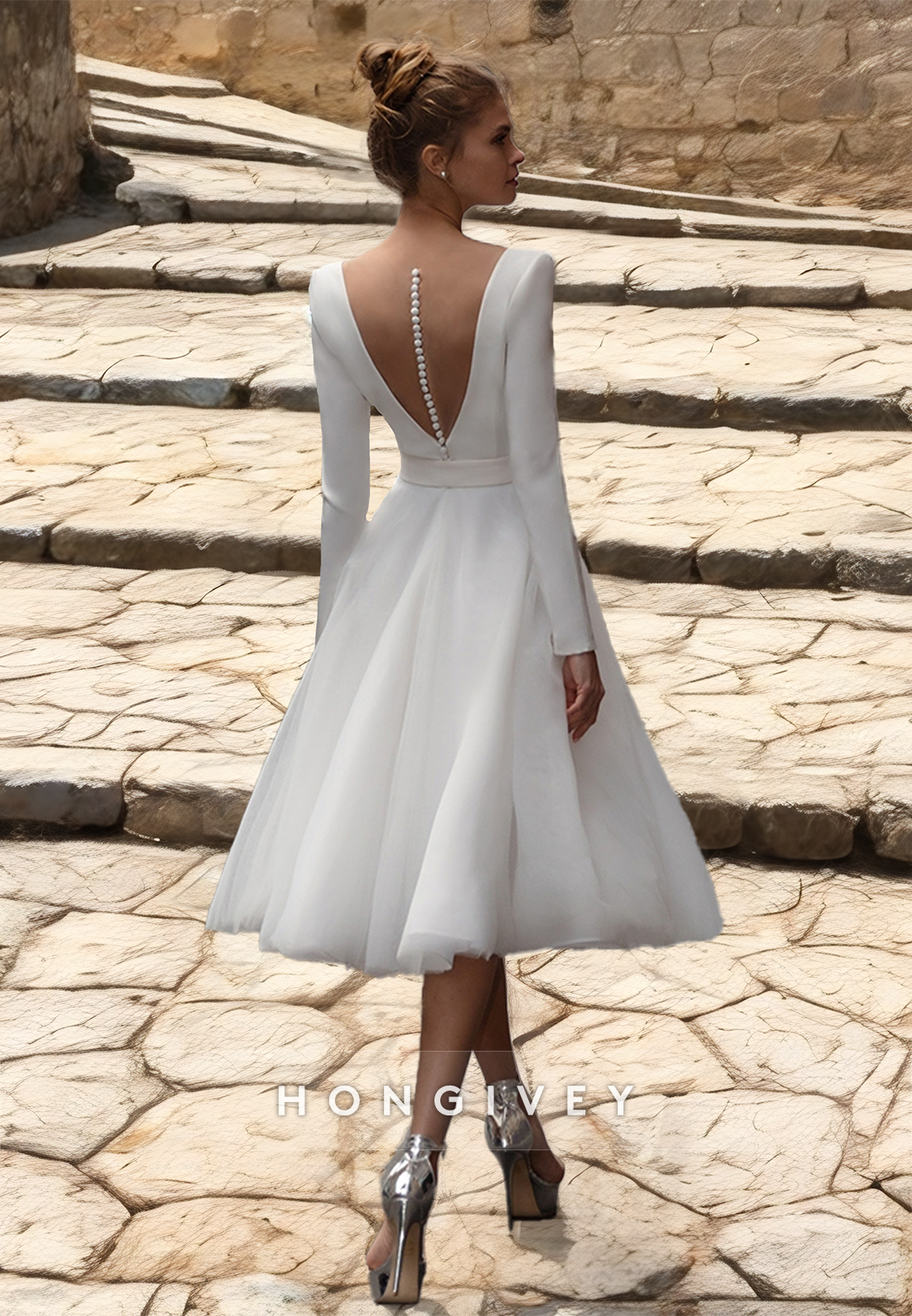 HONGIVEY Short A-Line Beach Wedding Dress Belt Long Sleeves V-Neck Knee Bridal Dresses