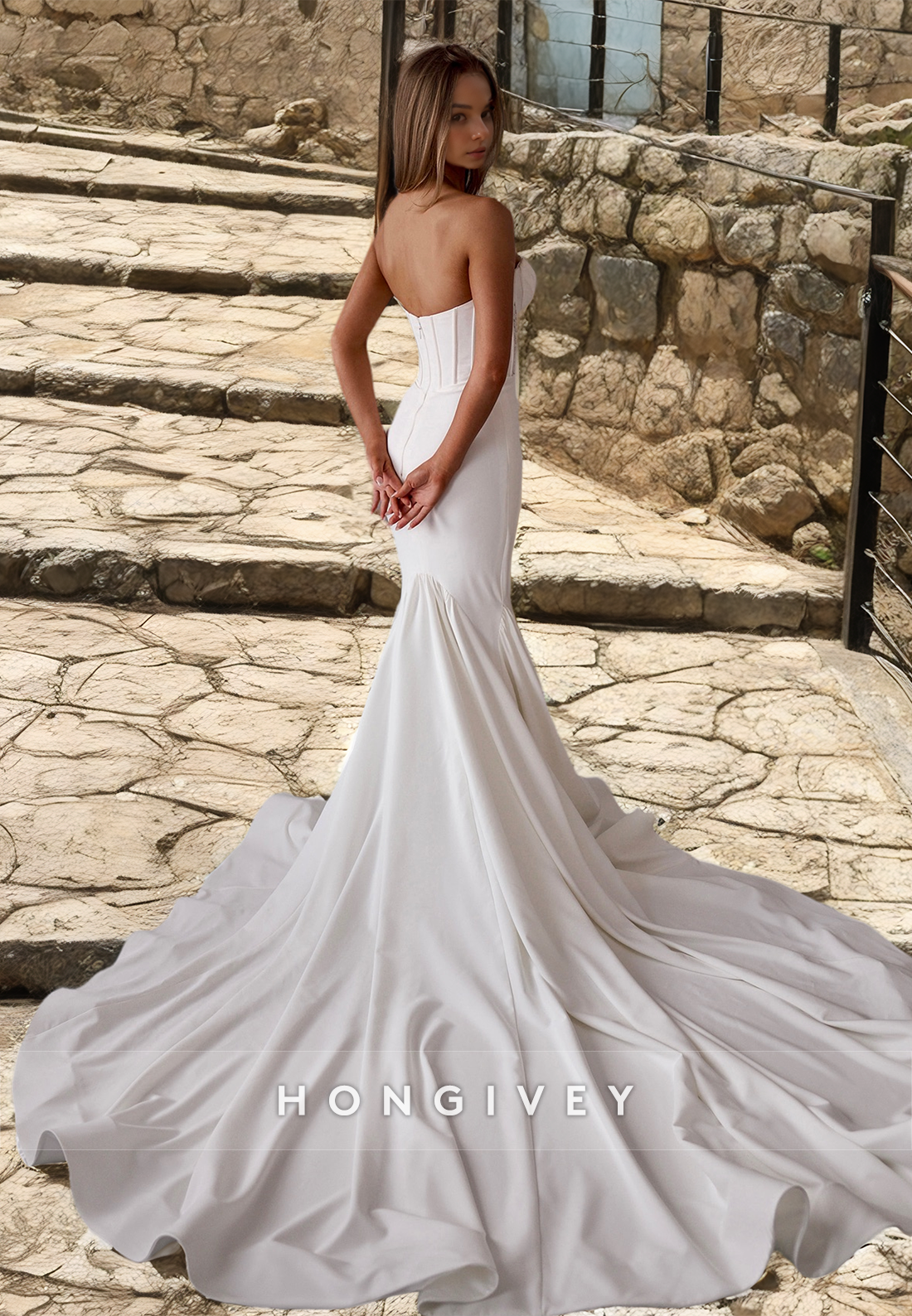 HONGIVEY Mermaid Wedding Dress with Train Sweetheart Strapless Sleeveless Bride Gown