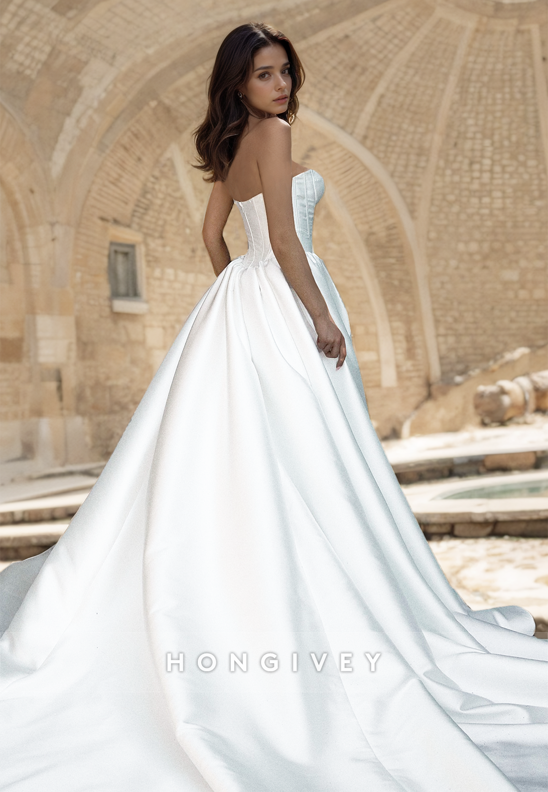 HONGIVEY A-Line Wedding Dress Classic Strapless Sweetheart Satin Bride Gown