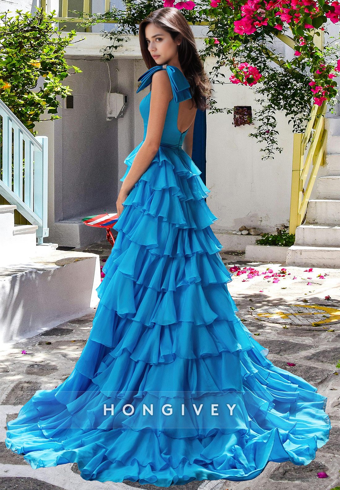 Square Spaghetti Straps Tiered A-Line Homecoming Evening Party Prom Dress Ball Gown