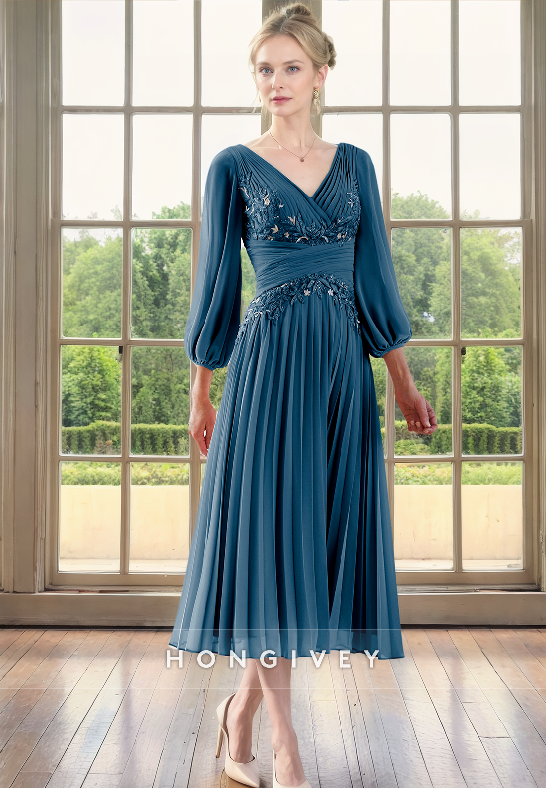 Long Sleeve V-Neck Appliques Chiffon A-Line Mother of the Bride Dress