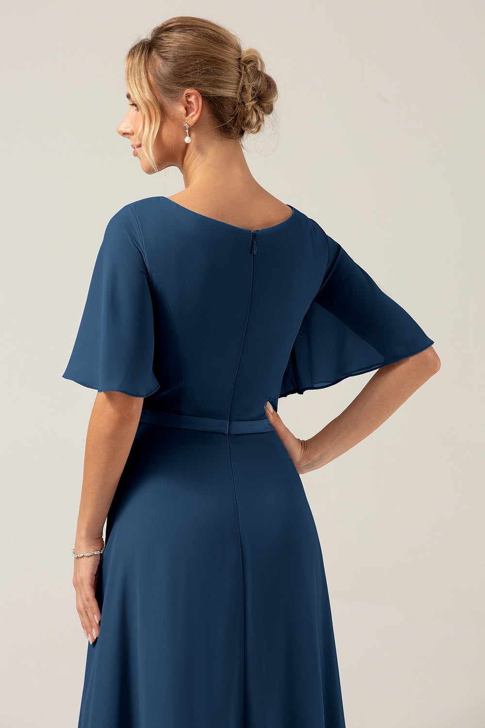 Navy A Line V Neck Chiffon Mother of the Bride Dress With Short Sleeves