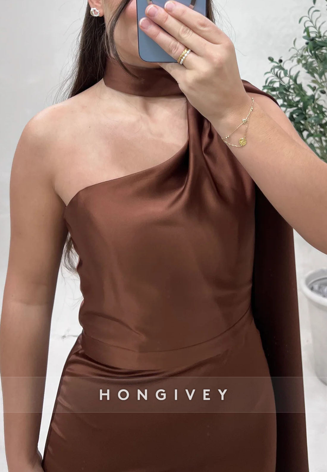 Pleated Side Draping Satin Sweep Train Evening Gown Trumpet Formal Dresses