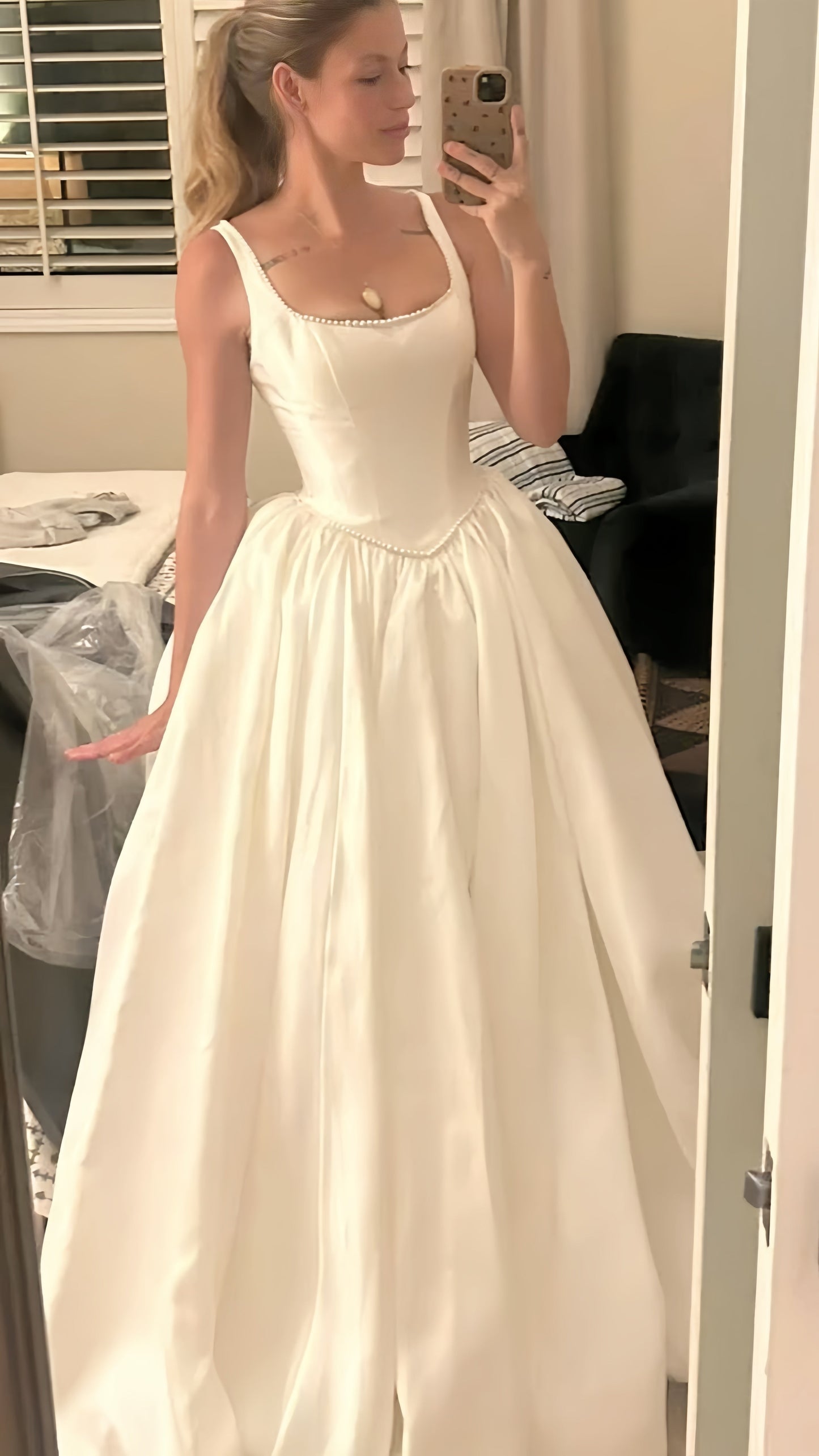 Ivory A-line Wedding Dresses Pearl Beaded Bridal Wedding Dress