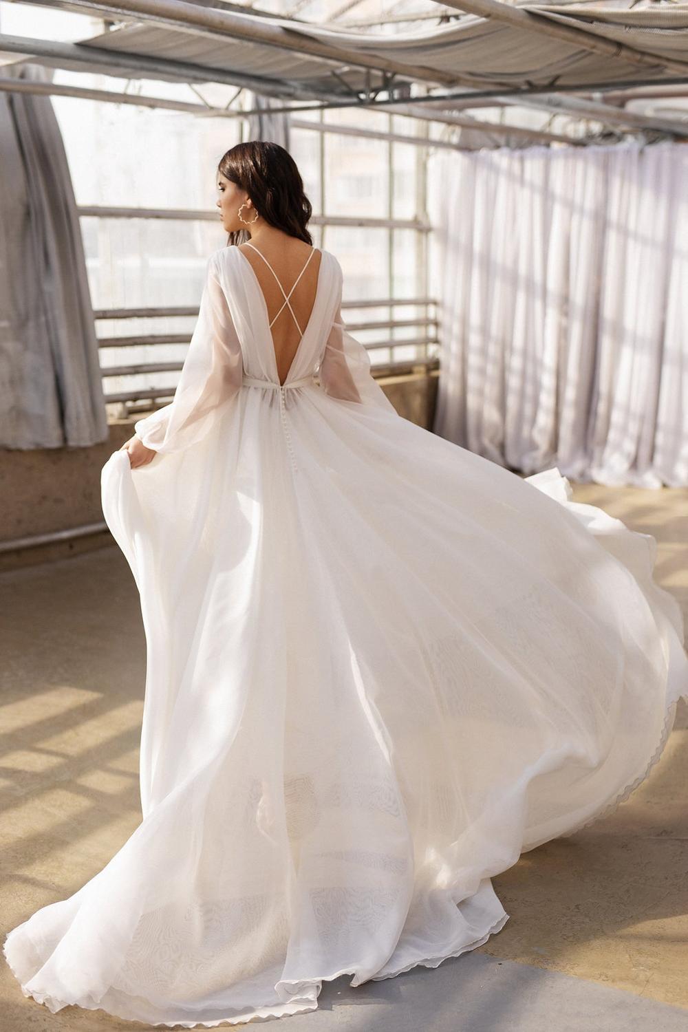 Long Sleeve Chiffon Backless A Line V Back See Through Wedding Dress
