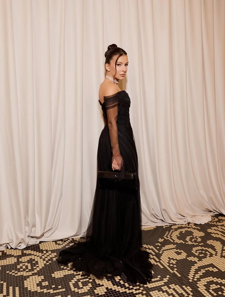 Balack Off the Shoulder Long Sleeve Mermaid Evening Dress Floor-Length