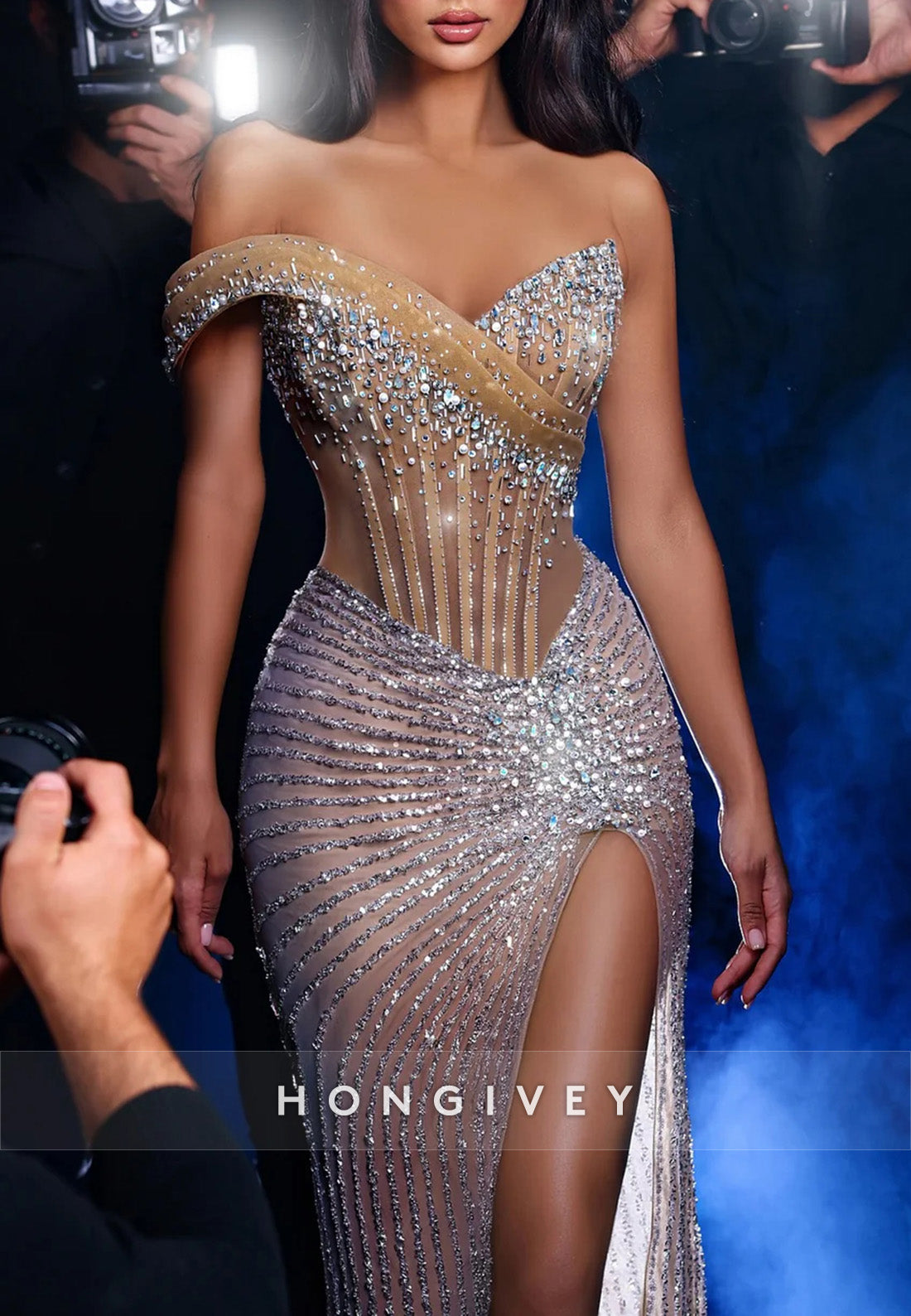 Luxury Crystal Beaded Prom Dresses Silver Pleated Evening Dress with High Slit