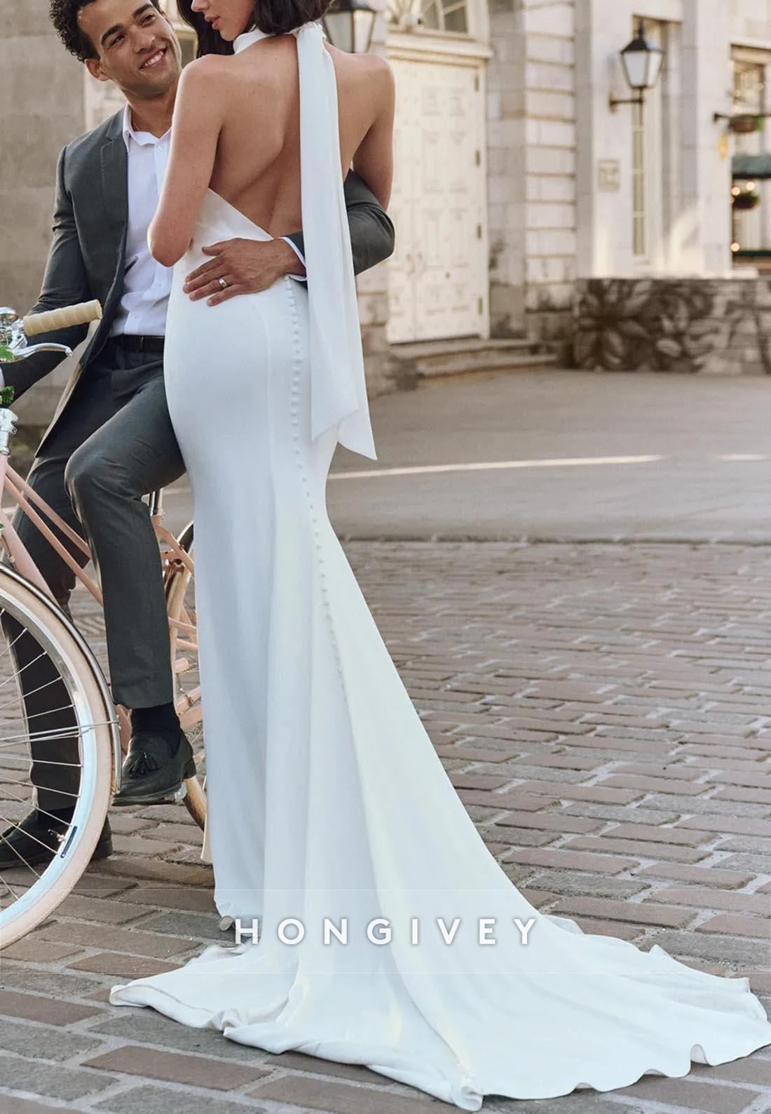 Halter Backless Court Train Trumpet High Neck Sleeveless Pleated Wedding Dresses