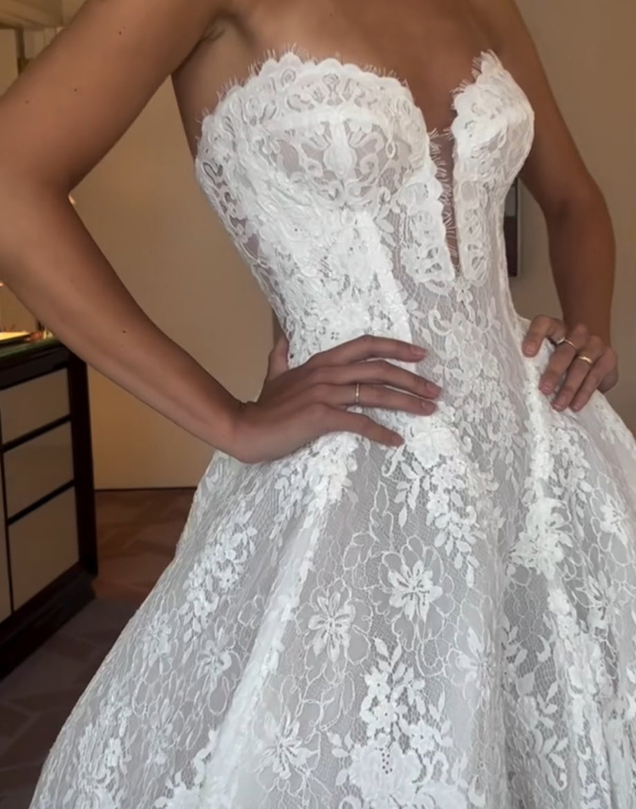 HONGIVEY Lace Applique Wedding Dress Sweetheart Floor-Length A-Line Bride Gown Custom