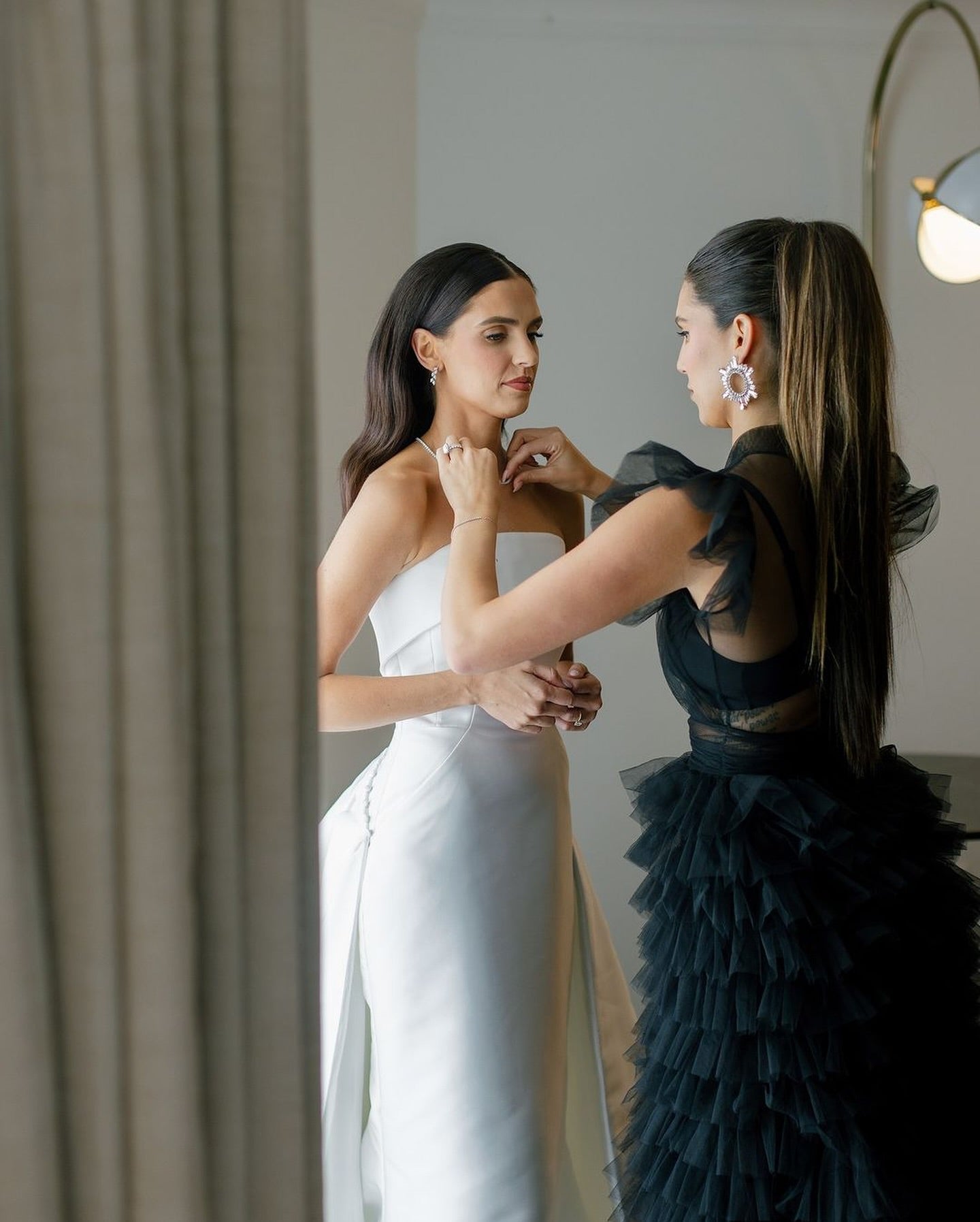 Strapless Sleeveless Mermaid Court Train Floor-Length Wedding Dress