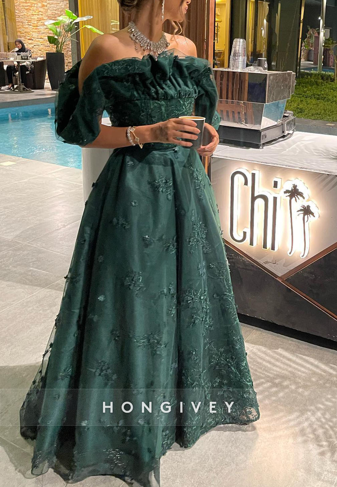 Appliqued Evening Gown Floor-Length Off the Shoulder Tulle Formal Dresses