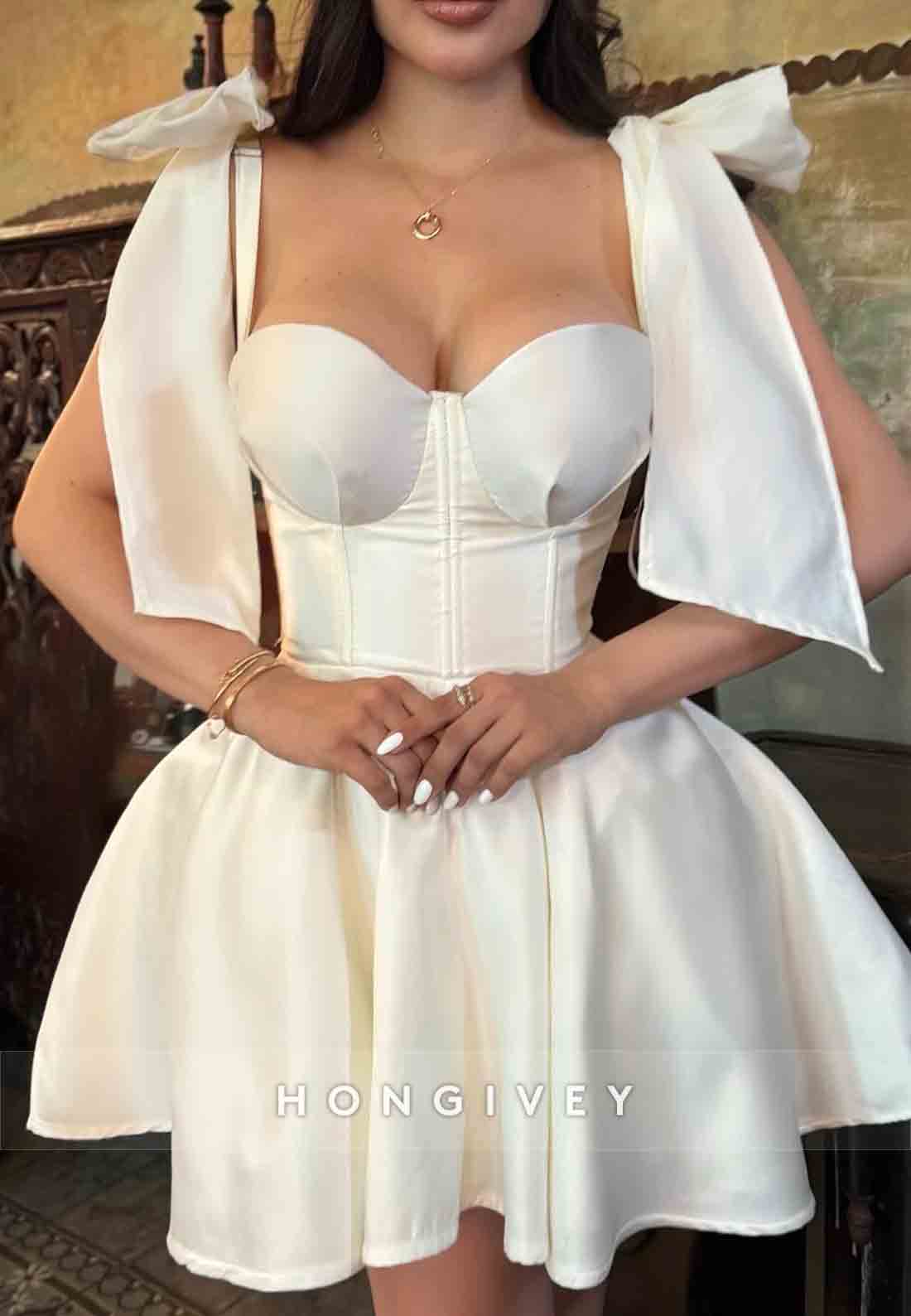 Sweetheart Sleeveless Pleated Bowknot Ball Gown Short Homecoming Dresses