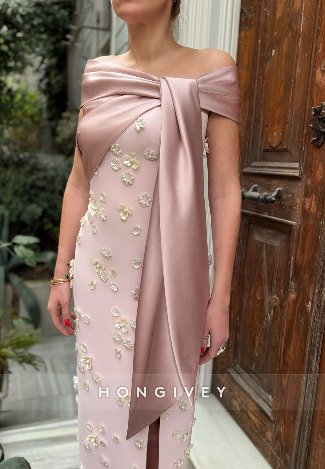 Flowers Appliqued Column Mother of the Bride Dress Handmade Flowers High Slit Floor-Length Off the Shoulder Satin Evening Gown