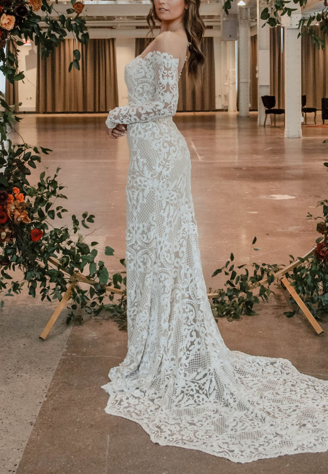 Illusion Neck Off the Shoulder Lace Trumpet Court Train Wedding Dresses