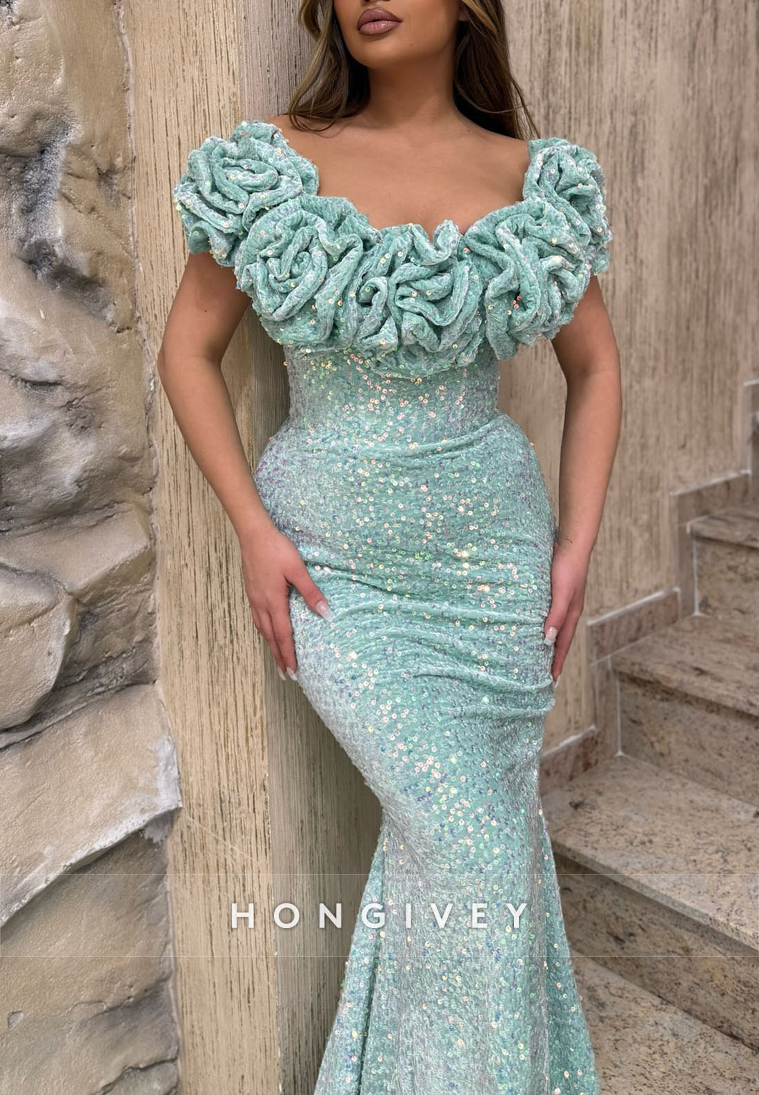 Floor-Length Formal Dresses Sequined Pleated Mermaid Evening Gown