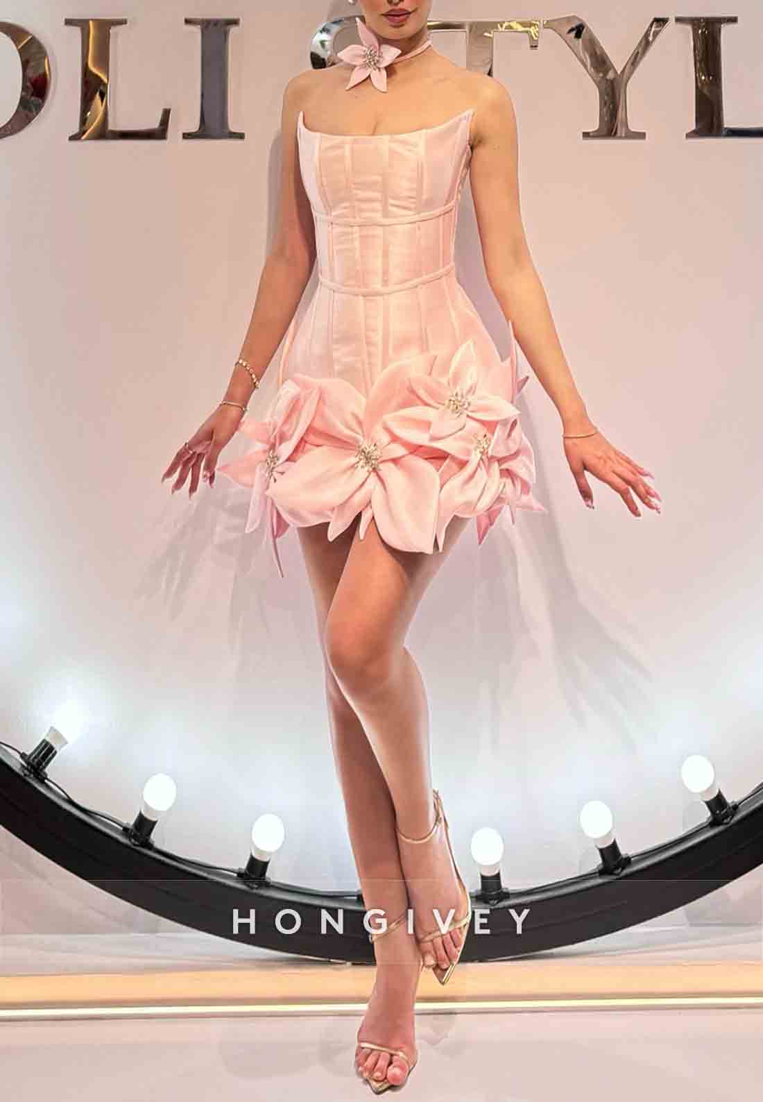 Strapless Pleated Handmade Flowers Appliqued Satin Mini Homecoming Dresses
