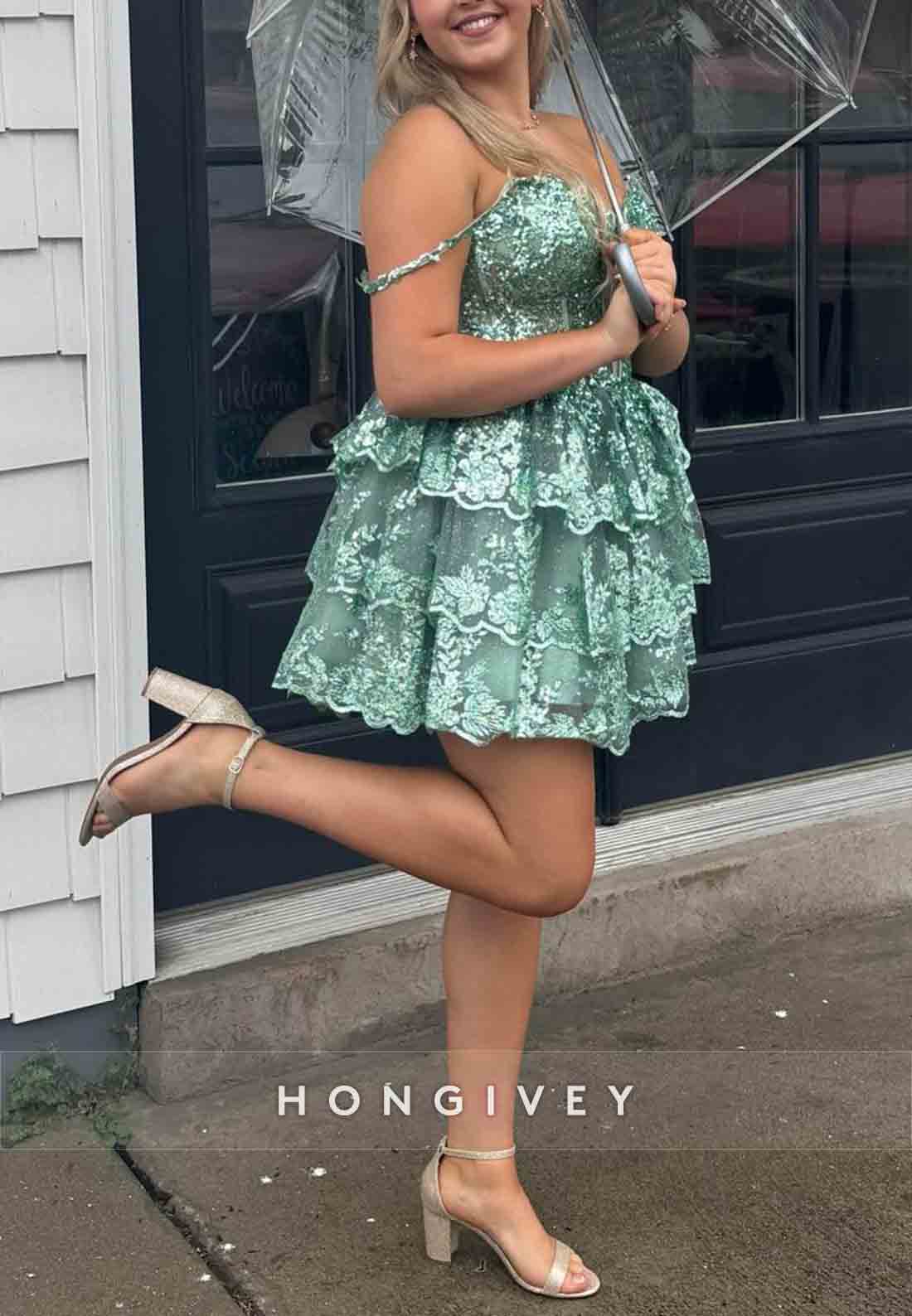 Sleeveless Sweetheart Regular Straps Sparkle A-Line Short Homecoming Dresses