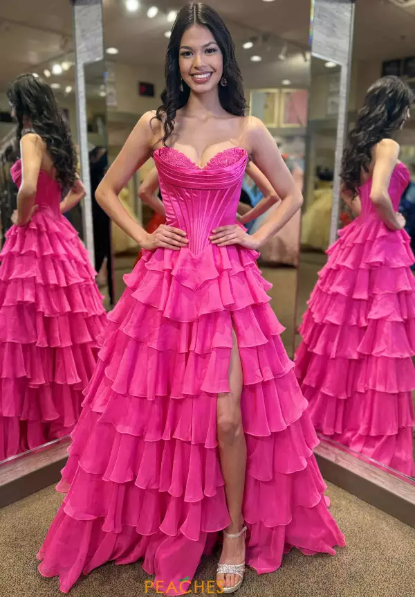 Special Tiered Quinceanera Dresses Side Slit A-Line Tulle Prom Gown