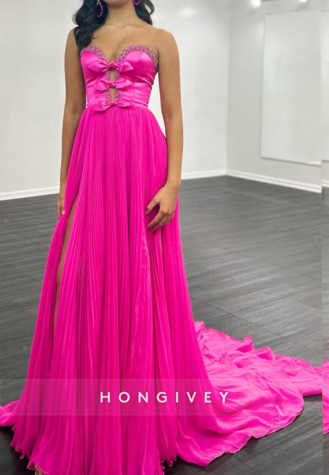A-Line Deep V-Neck Rhinestone Ruched Party Prom Dresses With Train