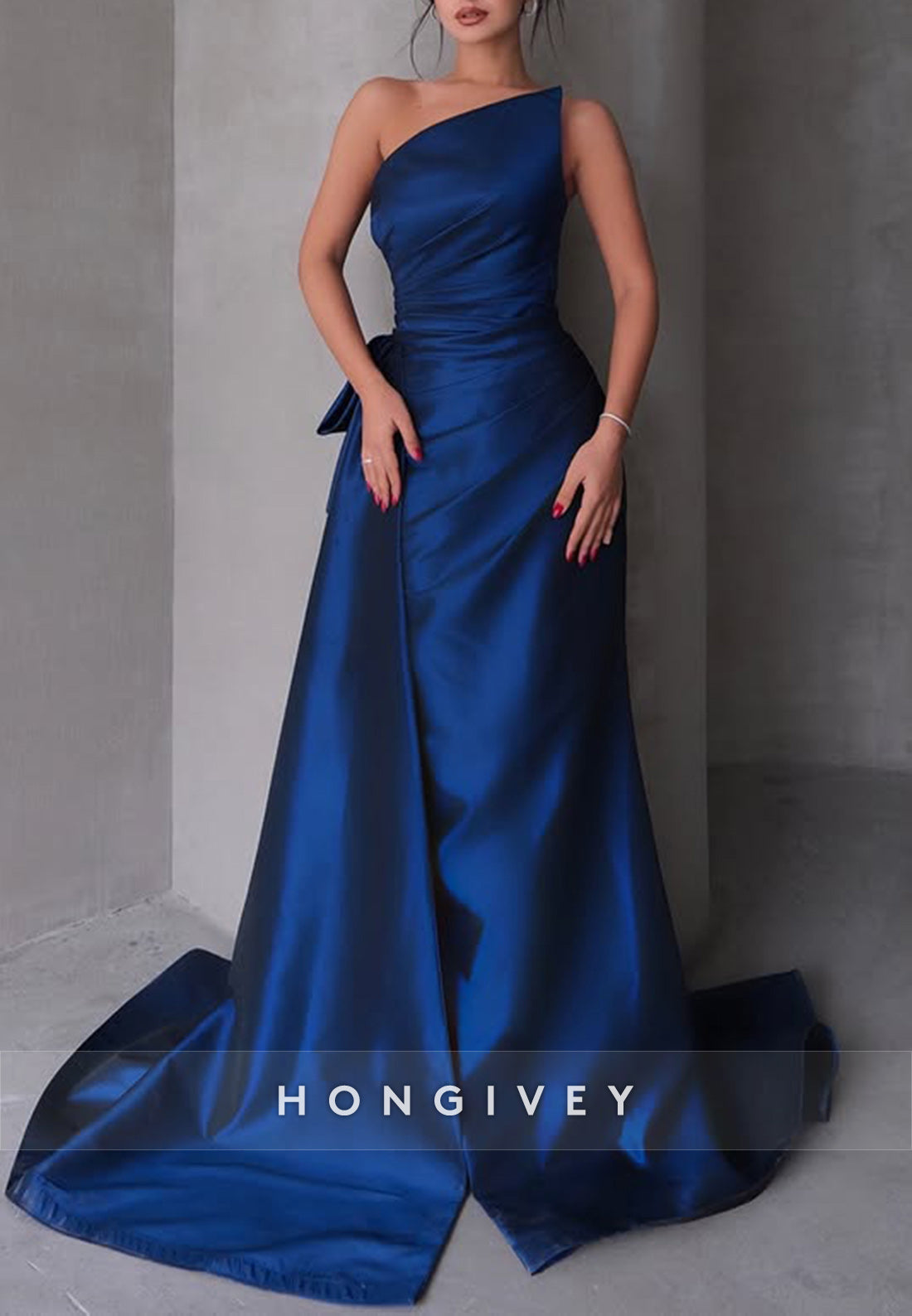 Evening Gown A-line Chapel Train Satin Sleeveless Pleated Formal Dress Evening Gown A-line Chapel Train Satin Sleeveless Pleated Formal Dress