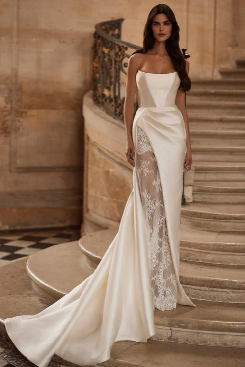 Gorgeous Satin Strapless Lace Sleeveless Wedding Dress with Split