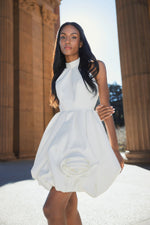 Fashion Halter Sleeveless Backles Flowers A-Line Short Mini Wedding Dress