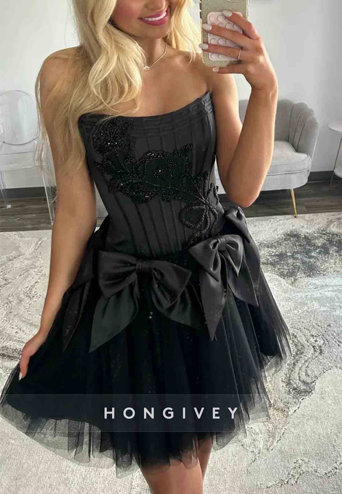Strapless A-Line Low Back Sleeveless with Bowknot Short Homecoming Dresses