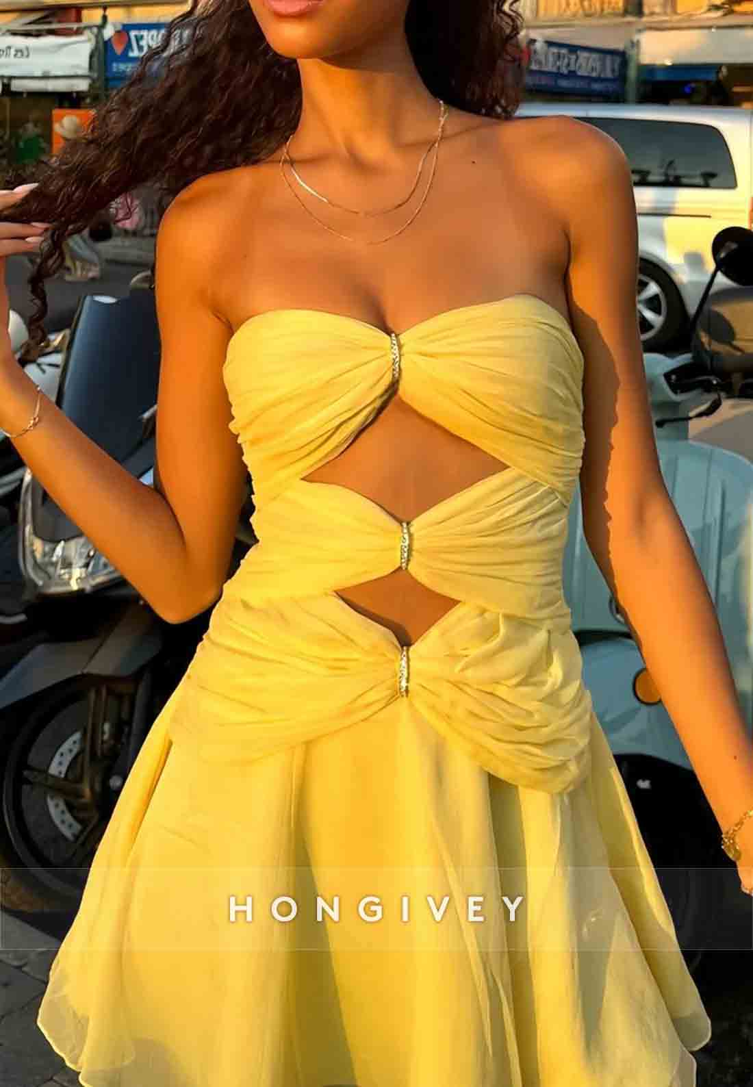Stylish A Line Strapless Yellow Short Homecoming Dress with Keyhole