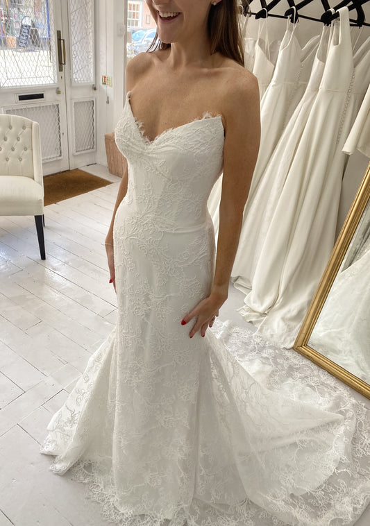 Mermaid V Neck Lace Long Wedding Dresses, Elegant Wedding Dress