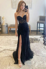 Elegant Mermaid Strapless Prom Dress with Lace Appliques and Slit