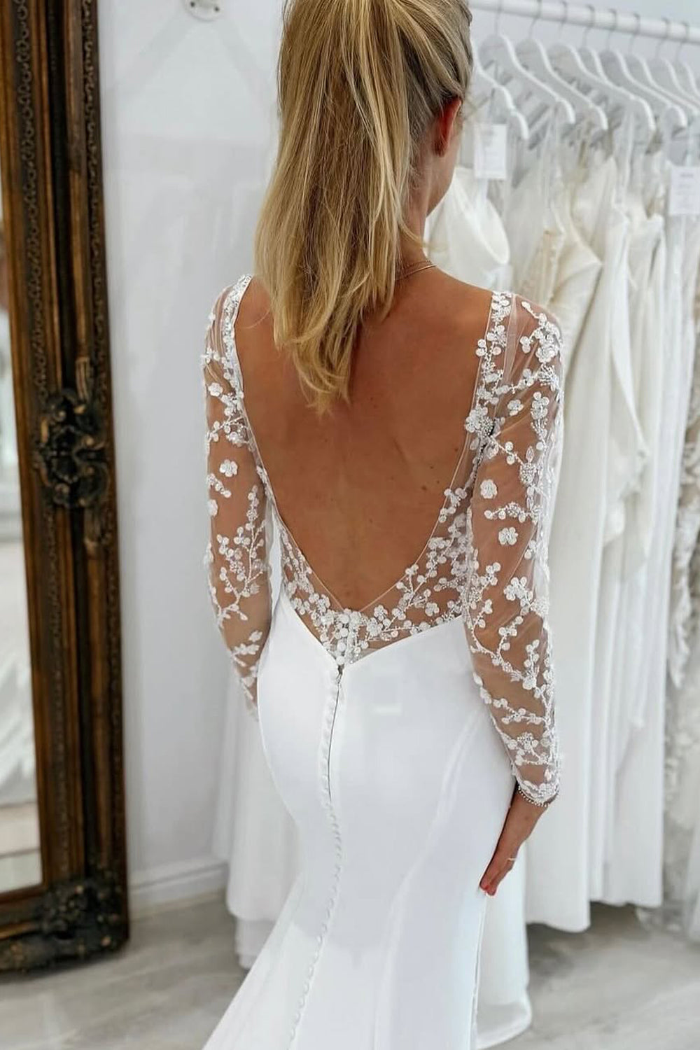 Elegant Mermaid V Neck Long Sleeves Wedding Dress with Lace