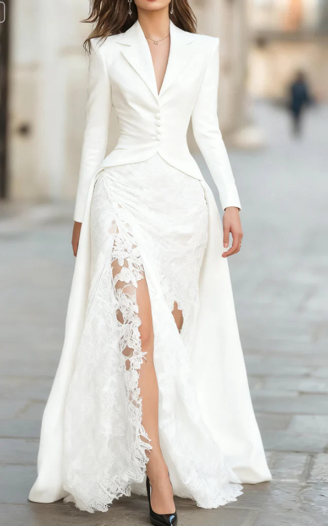 Long Sleeves V-Neck Formal Wedding Appliqued Floor-Length Evening Gowns