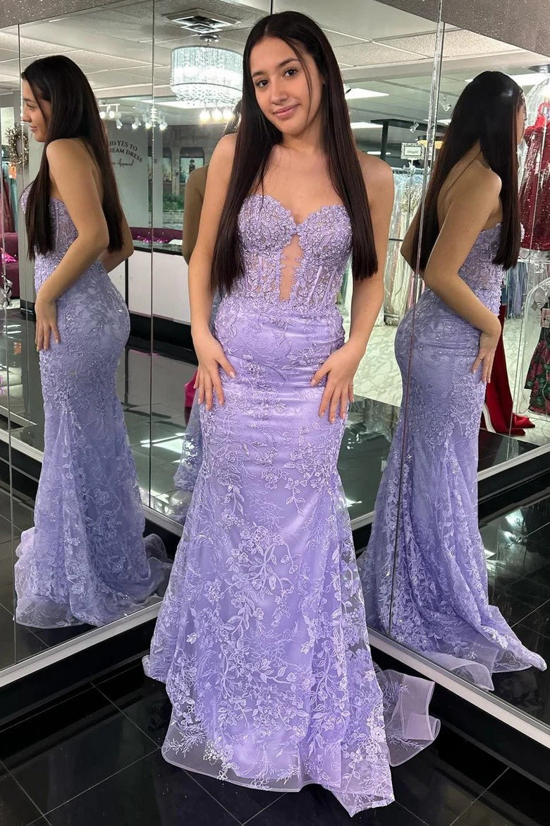 Elegant Lace Appliqué Sweetheart Keyhole Trumpet Prom Gown