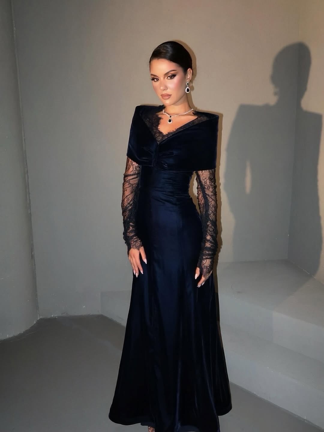 Elegant V-Neck Lace Long Sleeve A-Line Evening Dress Ankle-Lenght