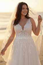 A-Line V-Neck Sleeveless Sweep Train Lace/Tulle Plus Size Wedding Dresses