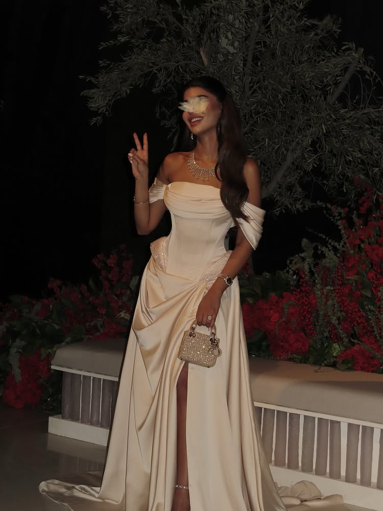 Off the Shoulder A-Line Side Slit Sleeveless Floor-Length Evening Dress