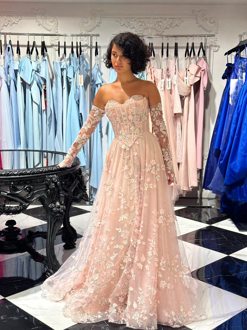 Elegant Lace Long Sleeve Flowers A-Line Floor-Length Wedding Dress