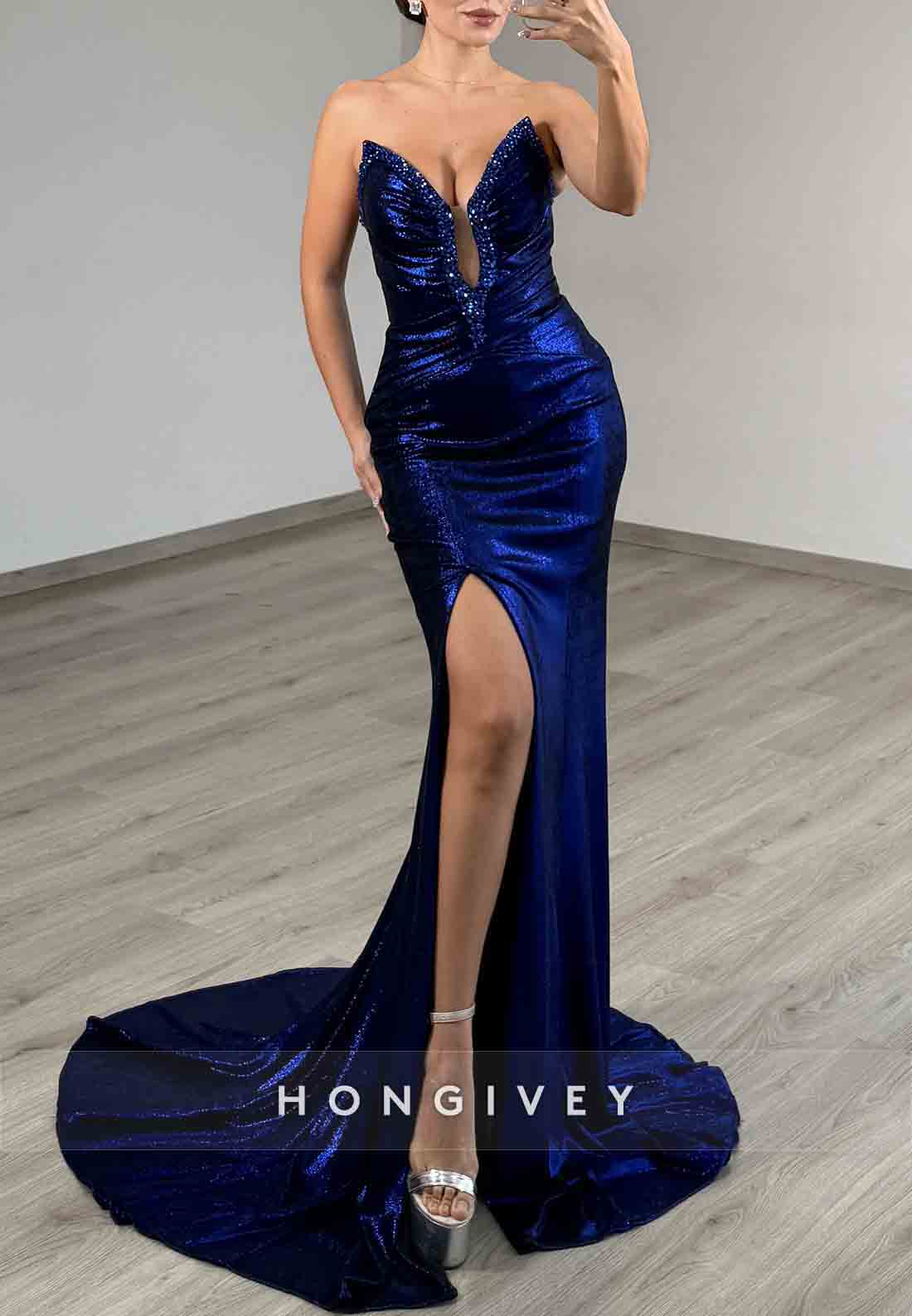 Elegant Sweep Train V-Neck Strapless Mermaid Prom Dresses with Side Slit