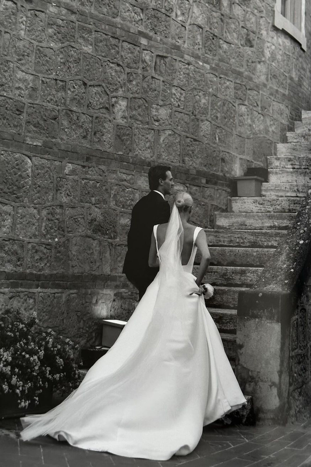 Fashion A Line Square Neck Straps Satin Long Wedding Dresses