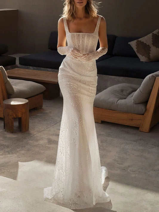Trumpet/Mermaid Square Sleeveless Court Train Lace Wedding Dresses