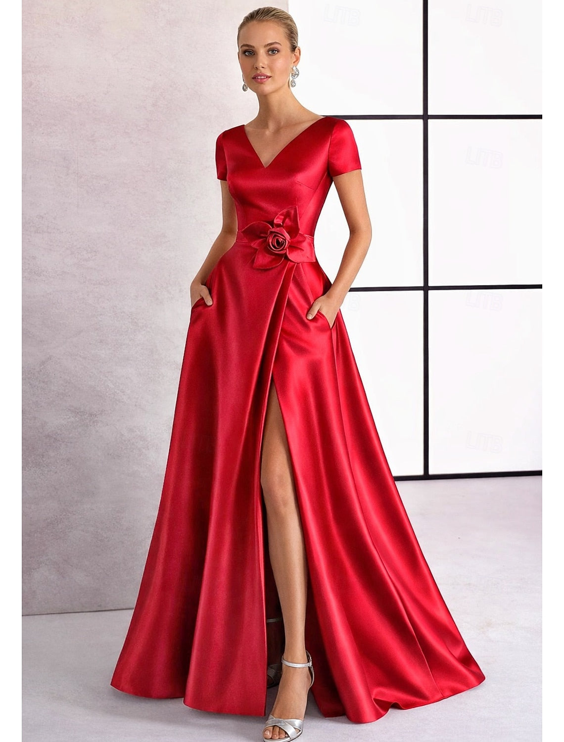 Elegant V-Neck Flowers A-Line Side Slit Floor-Length Evening Dress