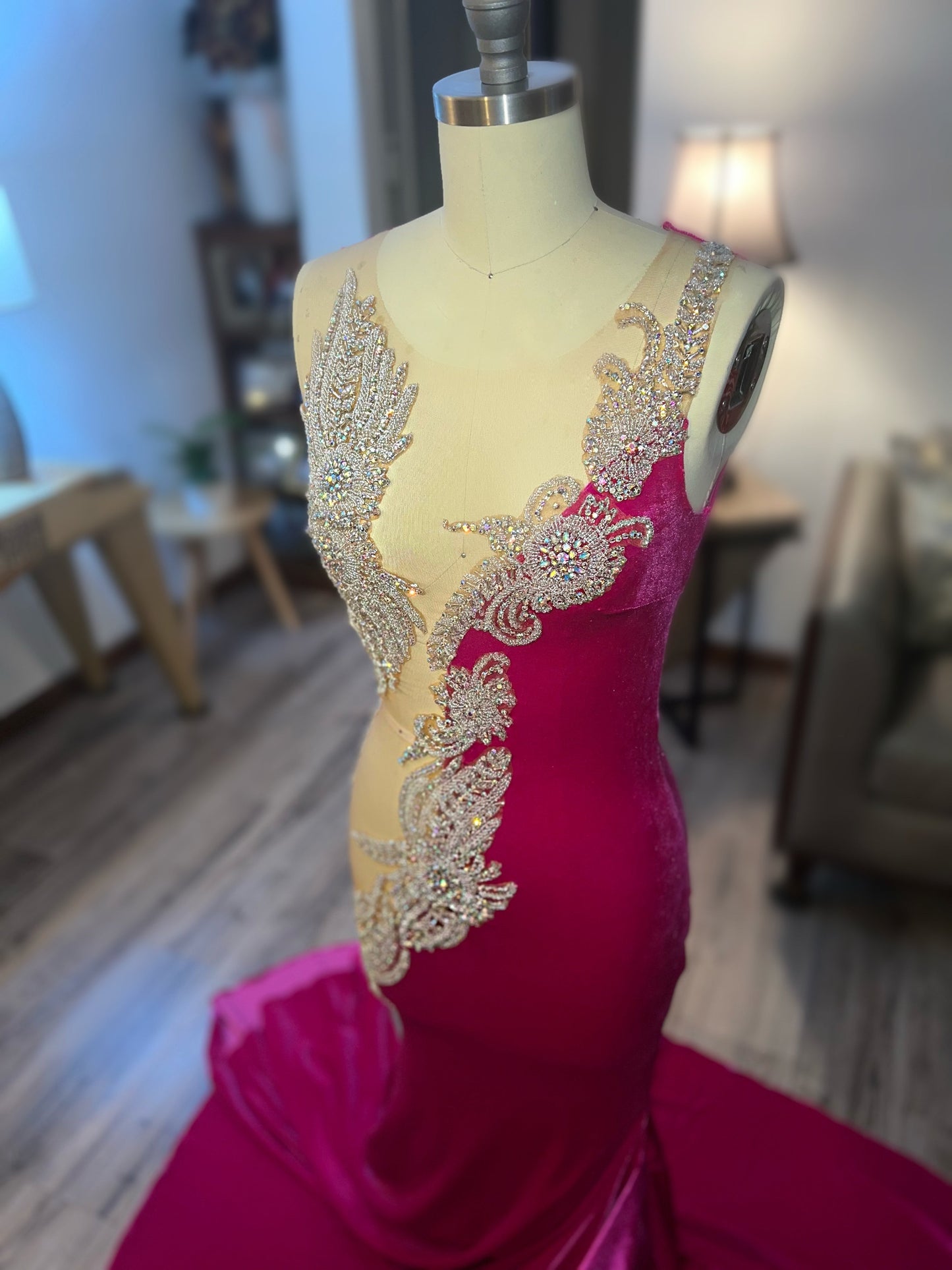 Sparkle Applique Sleeveless Mermaid Floor-Length Prom Dress